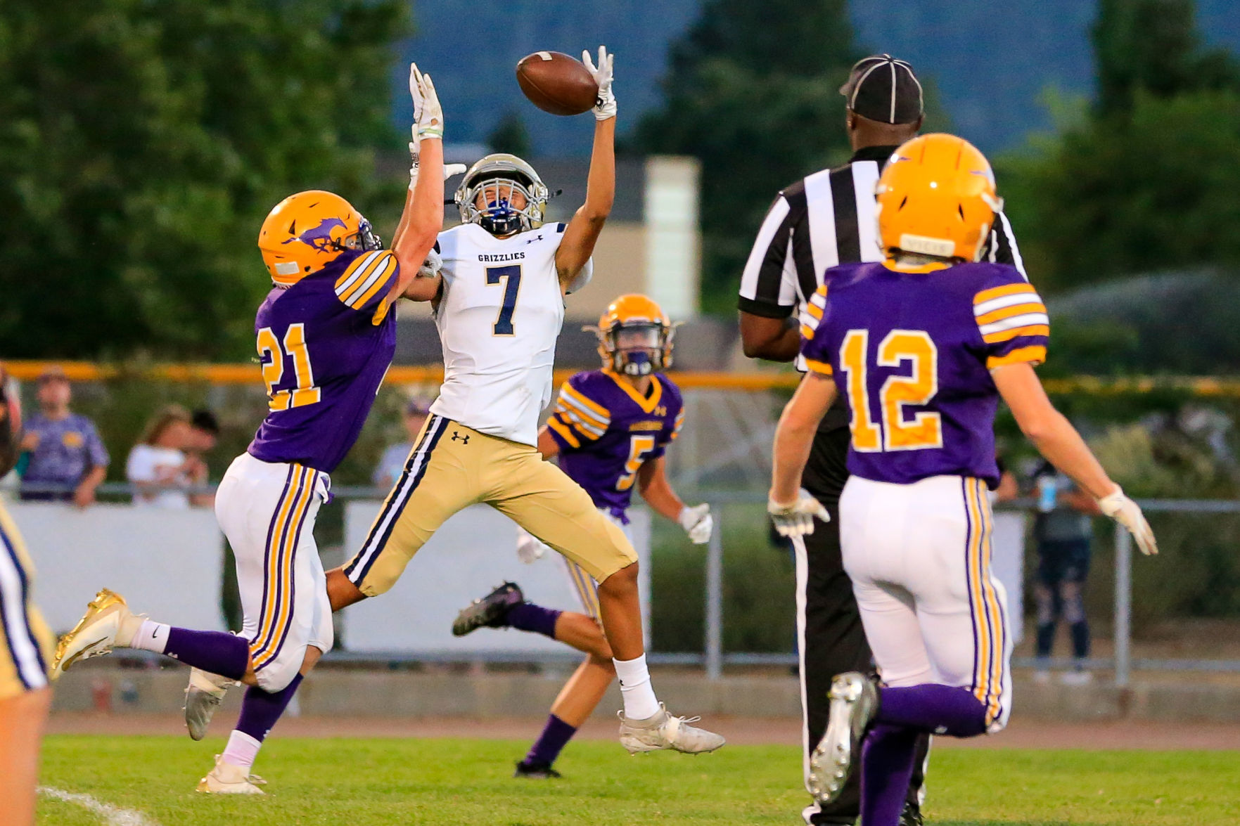 Napa High Grizzlies @ Middletown Mustangs Varsity Football